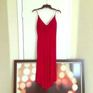 Glamorous, timeless, super flattering, red dress